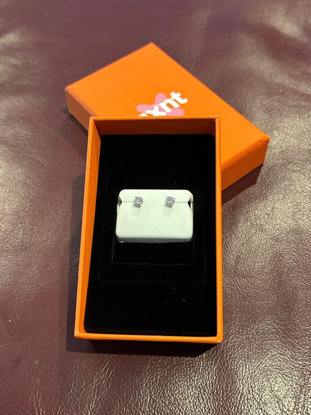 NWT .50 Carats Elegant Moissanite & 925 Sterling Silver Screw Back Stud Earrings - Picture 3 of 8